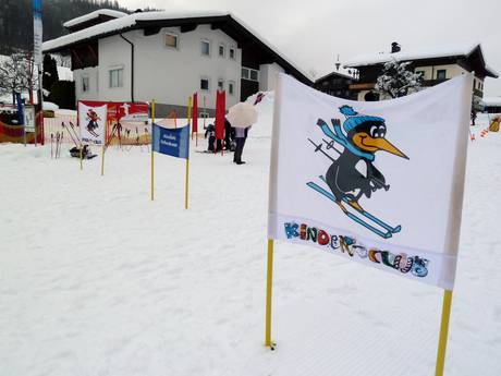 Bobo Kinderclub van Skischule Fieberbrunn Widmann