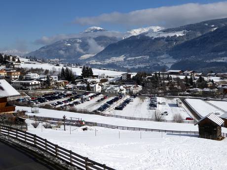 Stubaital: bereikbaarheid van en parkeermogelijkheden bij de skigebieden – Bereikbaarheid, parkeren Schlick 2000 – Fulpmes