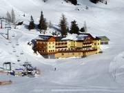 Hotel Hierzegger midden in het skigebied