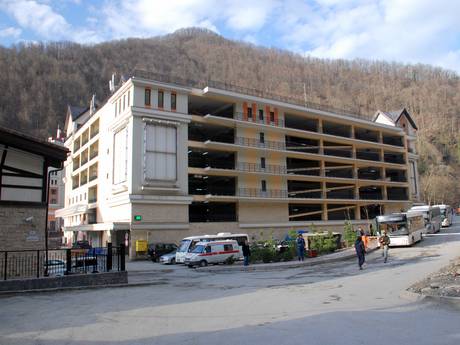 Kaukasus: bereikbaarheid van en parkeermogelijkheden bij de skigebieden – Bereikbaarheid, parkeren Rosa Khutor