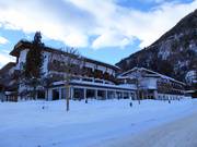 Ere loopt een skiroute tot het Defereggental Hotel & Resort