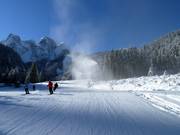 Sneeuwlansen in het skigebied Dachstein West