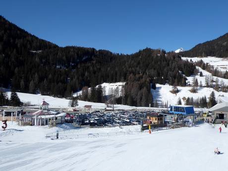 Tiroler Oberland: bereikbaarheid van en parkeermogelijkheden bij de skigebieden – Bereikbaarheid, parkeren Nauders am Reschenpass – Bergkastel
