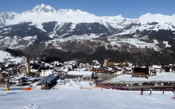 Val Lumnezia: bereikbaarheid van en parkeermogelijkheden bij de skigebieden – Bereikbaarheid, parkeren Obersaxen/Mundaun/Val Lumnezia