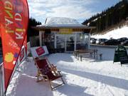 Après-ski-bar Hubert Neuper bij het dalstation van de Mittersteinbahn