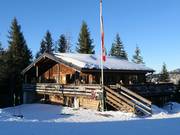 Hubertushütte midden in het skigebied