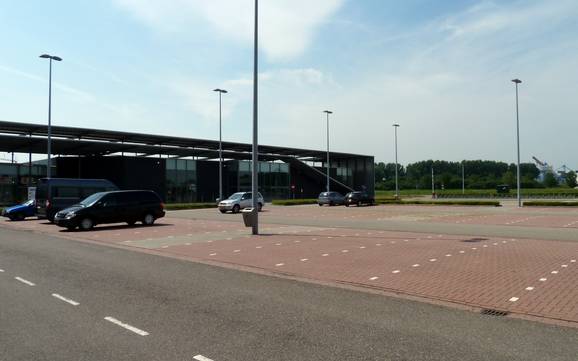 Zeeland: bereikbaarheid van en parkeermogelijkheden bij de skigebieden – Bereikbaarheid, parkeren SnowWorld Terneuzen