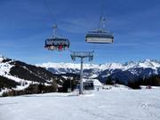 Familienbahn Gampen - 8-persoons hogesnelheidsstoeltjeslift (koppelbaar) met kap en stoelverwarming
