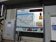 Uitgebreid informatiebord bij het dalstation Castlatsch