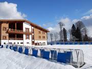 Kindergebied onder het Mountain Shelter.