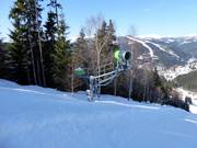 Sneeuwkanon in het skigebied Spindlermühle