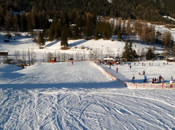 Brede en gemakkelijke piste naar het dalstation