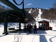 Fourrunner Top Drive - 4-persoons hogesnelheidsstoeltjeslift (koppelbaar)