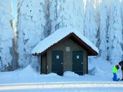 Sanitaire voorzieningen midden in het skigebied