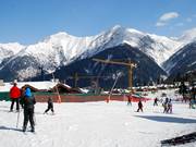 Drukke bouwactiviteiten bij het Olympisch Dorp.