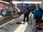 Het personeel is altijd aanwezig bij de instap.