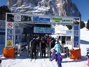 Informatie bij het instappen bij de stoeltjeslift