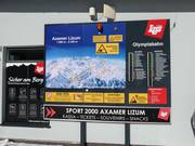 Informatiebord met live-informatie bij de Olympiabahn