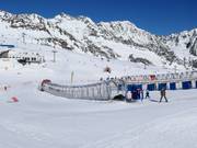 Förderband Gamsgarten 4 - Overdekt(e) transportband/Moving Carpet