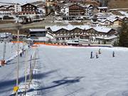 Beginnerspiste Abrahamwiese naast het dalstation van de gondelbaan
