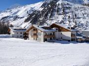 Hotel Lärchenhof ligt direct bij het dalstation