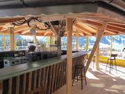 Après-Ski-Bar met panoramisch uitzicht in Das View - de Pop-Up bij het bergstation van de Egghof Sun Jet