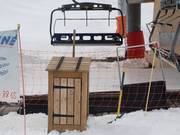 Vuilnisbak bij een liftstation