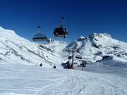 Weibermahdbahn - Combilift met 8-persoons stoeltjes en 10-persoons gondels met stoelverwarming