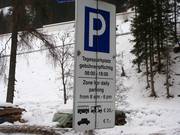 Betaalde dagparkeerplaatsen in St. Anton