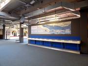 Verzorgde entree bij de skihal