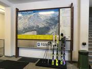 Informatiebord bij het dalstation