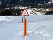 Bord langs de piste
