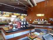 Zelfbedieningsgedeelte in de 'Kafeteria'