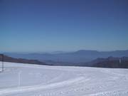 Uitzicht vanaf El Colorado richting Santiago de Chile