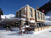 Jodlerwirt bij het dalstation