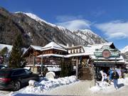 Bar-pizzeria zur Mühle bij het dalstation Vals