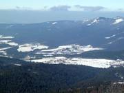 Uitzicht vanaf de Arber op het dorp Lohberg