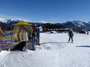 Transportband Lausc in het dal vanuit Sutrio