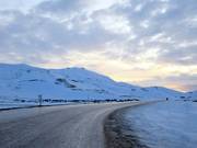 Goed uitgebouwde weg 417 vanaf de nationale weg 1