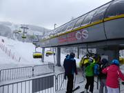 Jaworzyna-Skrzyczne - 4-persoons hogesnelheidsstoeltjeslift (koppelbaar) met kap