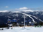 Uitzicht van Pláň tot aan Medvědín