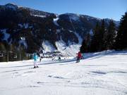 Roßkopfabfahrt met uitzicht op Zauchensee