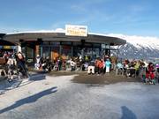 Swing In Bar bij het dalstation in Mutters