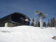 Gold Coast Funitel - 28-persoons Funitel - windvaste gondel met twee parallelle kabels ver uit elkaar