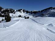 Gemakkelijke piste Hühnerspiel-Lochstafel