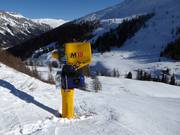 Sneeuwkanon bij de stoeltjeslift Bodmenstafel