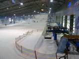 Opening van de skihal op donderdag 4 januari 2001