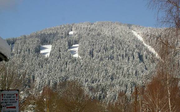 Grootste hoogteverschil in het Boheemse Woud – skigebied Špičák