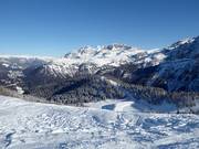 Uitzicht vanaf de Doss del Sabion naar de Passo Grostè