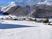 De oefenhelling Sonnenlift in het dorp Sulden